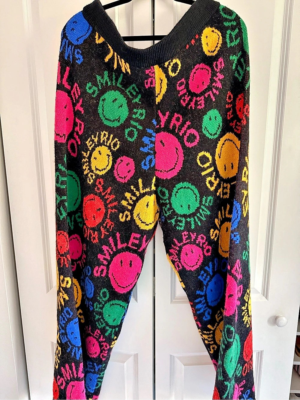 Farm Rio x Smiley Knit Pants - Picture 2 of 5